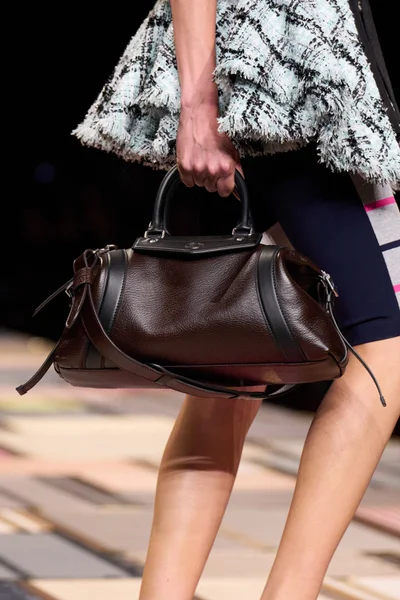 Look 14